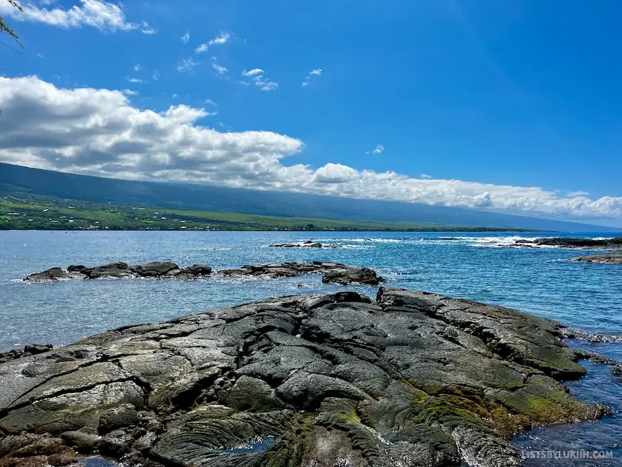 budget travel in hawaii